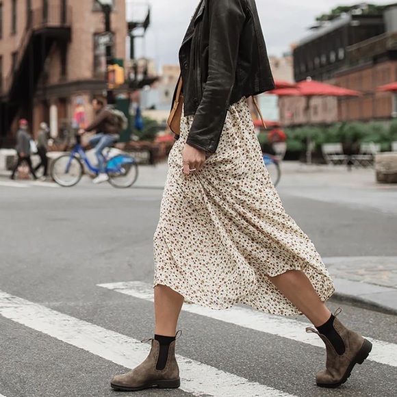 Frye Melissa Leather Chelsea Bootie - Picture 12 of 14